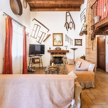 Holiday home Suq With Pool, Parking & Wifi Noto